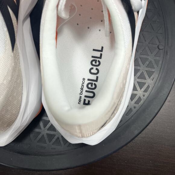 New Balance FuelCell Rebel V4 Womens Size 8B White Orange Running Lace Up Shoes - Picture 6 of 10